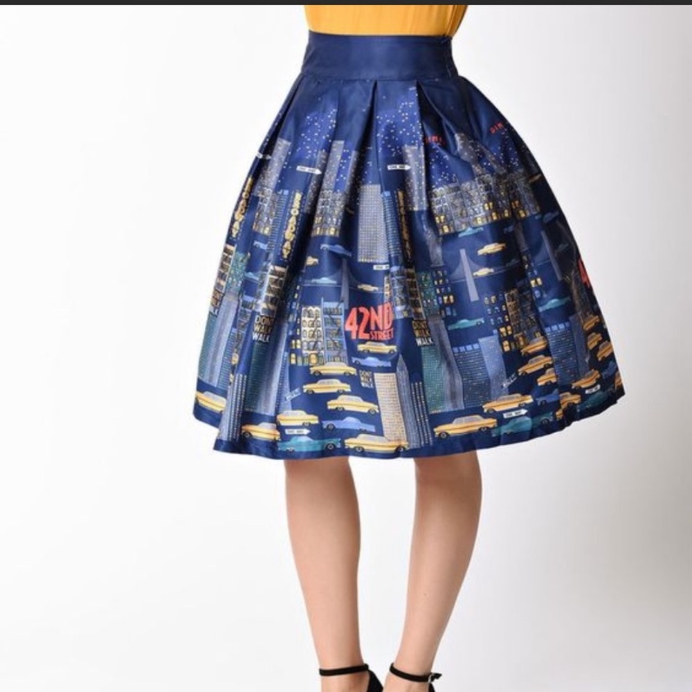 Lindy Bop New York City themed skirt, Size 4